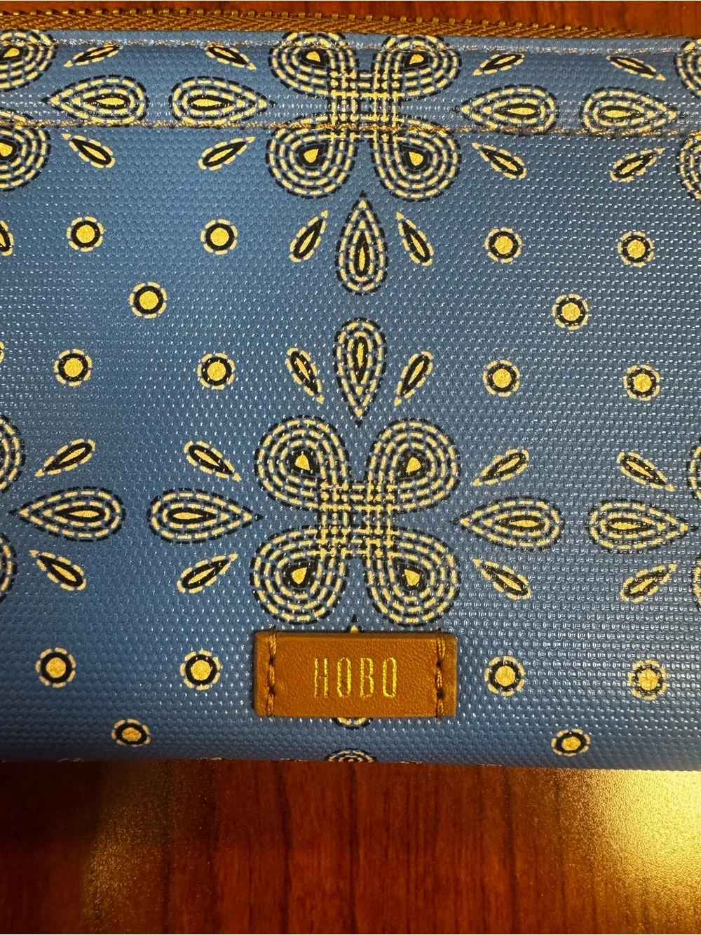 HOBO blue zip